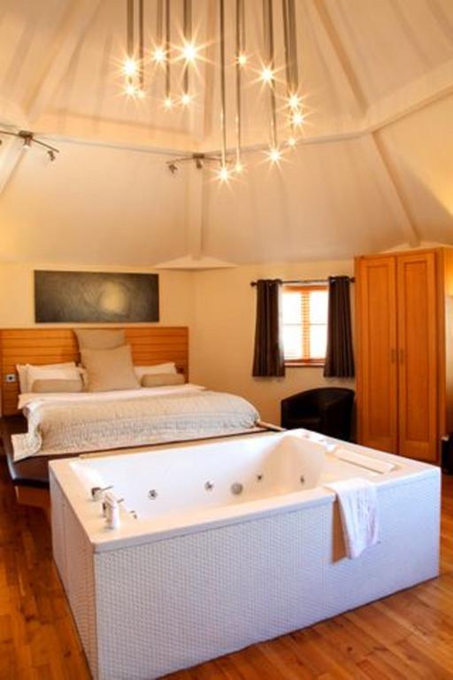 Cheshire Cat Hotel Нантуич Стая снимка